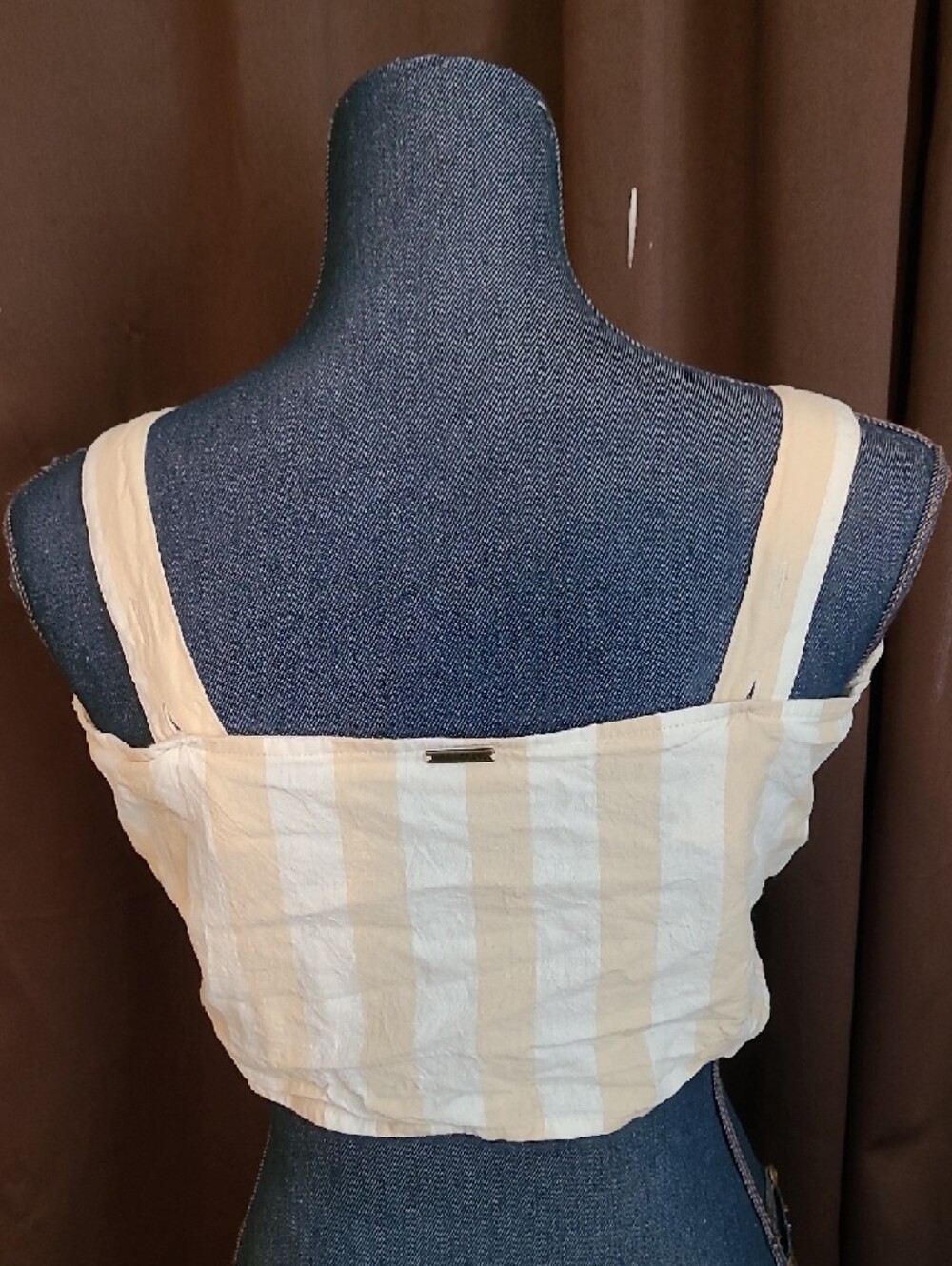 Billabong Beige and White Striped Button-Front Crop Top - Picture 2 of 6